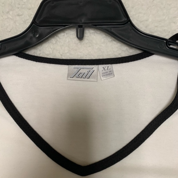 NWT Tail v-neck white athletic tennis top - Picture 4 of 6
